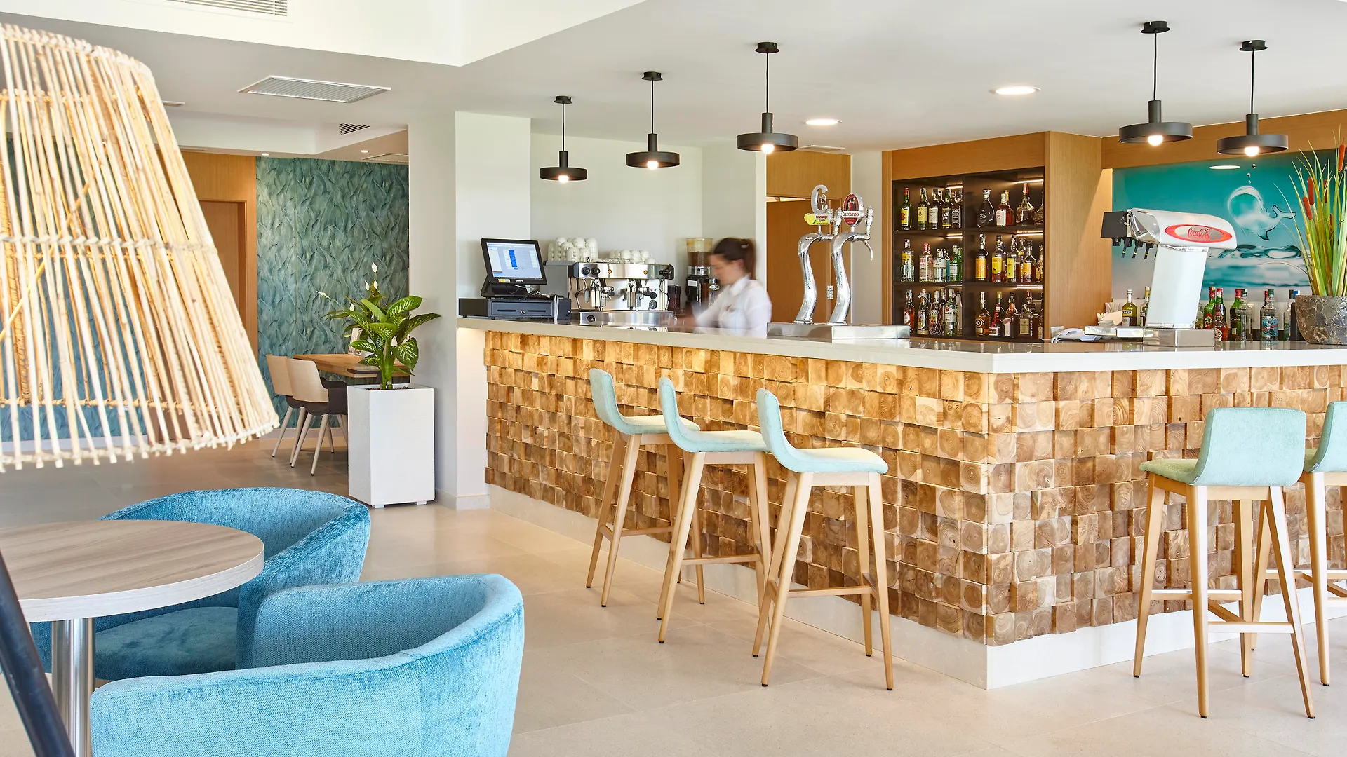 Universal Hotel Castell Royal Canyamel 4*,